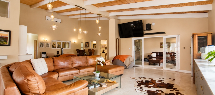 4 Bedroom Property for Sale in Eldoraigne Gauteng