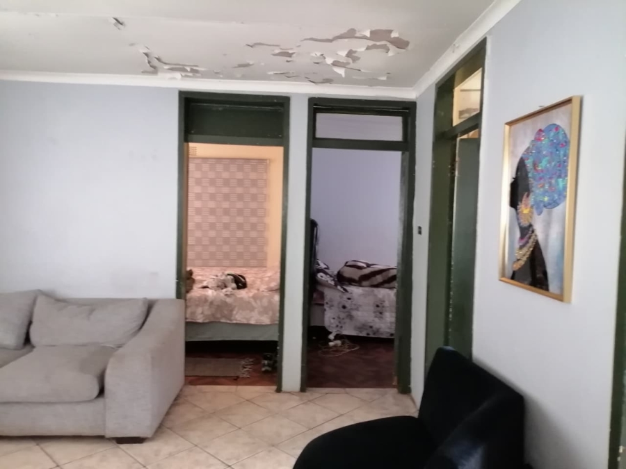 2 Bedroom Property for Sale in Mohlakeng Gauteng
