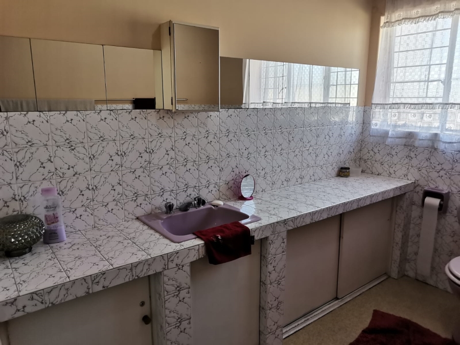 3 Bedroom Property for Sale in Dunnottar Gauteng