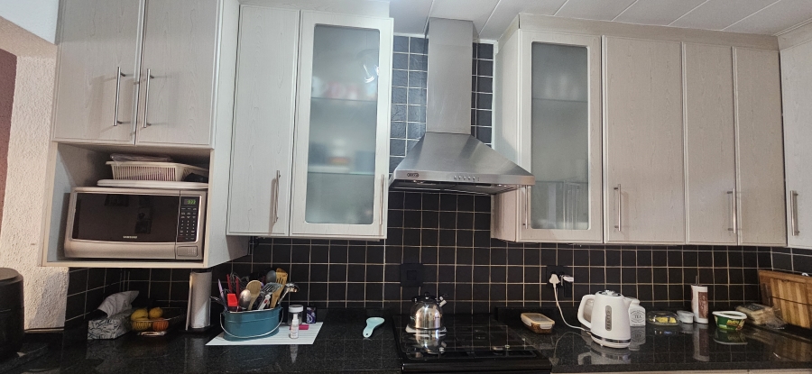 2 Bedroom Property for Sale in New Redruth Gauteng