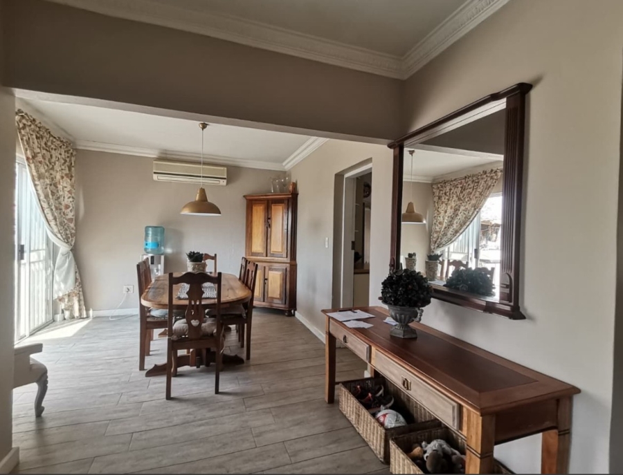 4 Bedroom Property for Sale in Kibler Park Gauteng