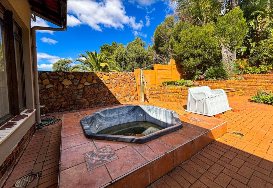 4 Bedroom Property for Sale in Kibler Park Gauteng