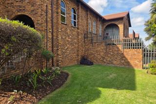2 Bedroom Property for Sale in Albemarle Gauteng
