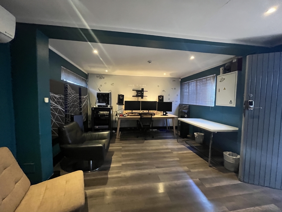 Commercial Property for Sale in Ferndale Gauteng