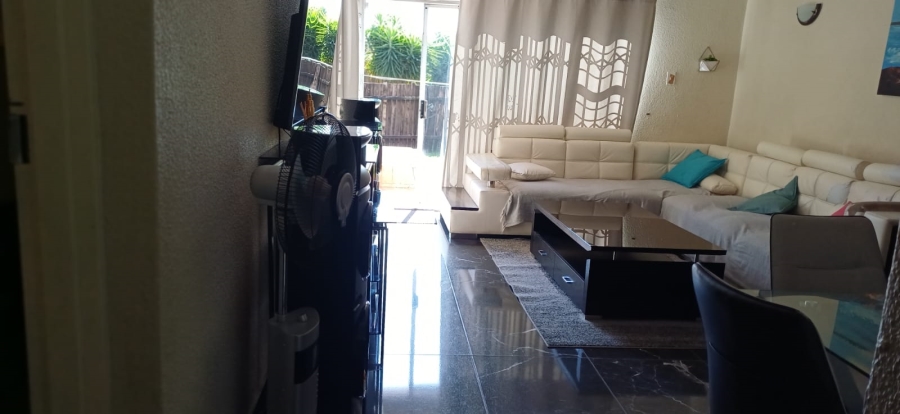 2 Bedroom Property for Sale in Blackheath Gauteng