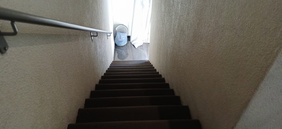 2 Bedroom Property for Sale in Blackheath Gauteng