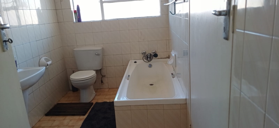 2 Bedroom Property for Sale in Blackheath Gauteng