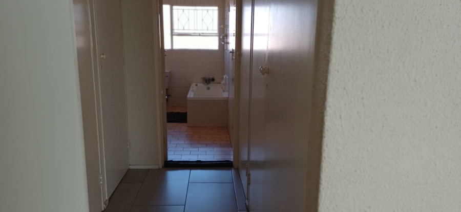 2 Bedroom Property for Sale in Blackheath Gauteng