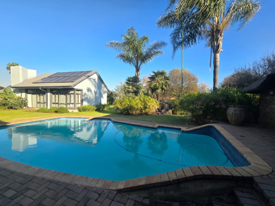 5 Bedroom Property for Sale in Three Rivers Gauteng
