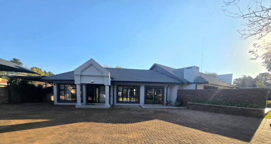 5 Bedroom Property for Sale in Three Rivers Gauteng