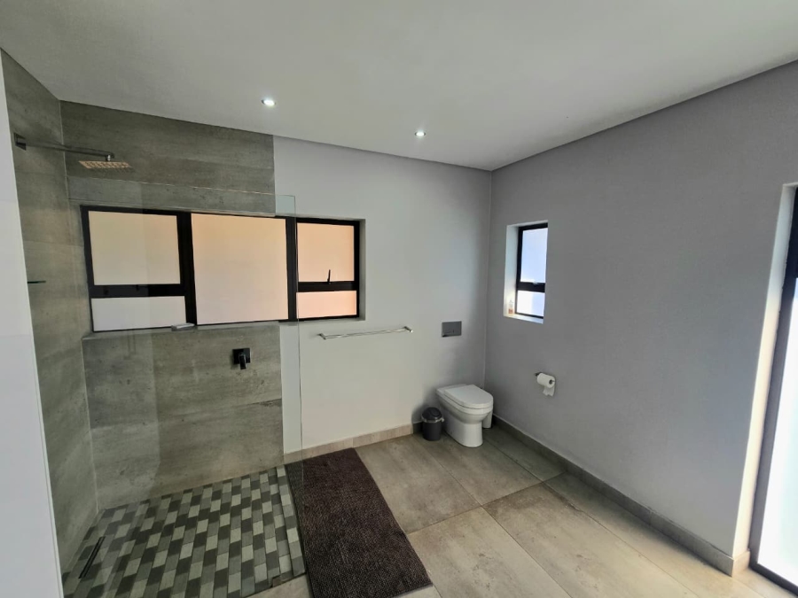 5 Bedroom Property for Sale in Three Rivers Gauteng