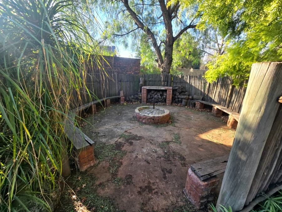 5 Bedroom Property for Sale in Three Rivers Gauteng