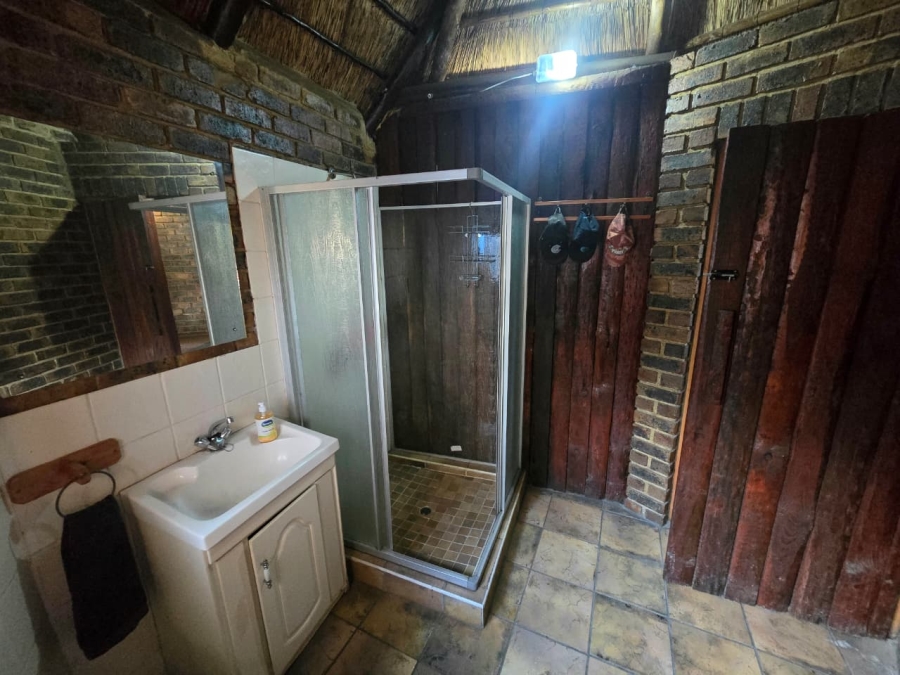 5 Bedroom Property for Sale in Three Rivers Gauteng