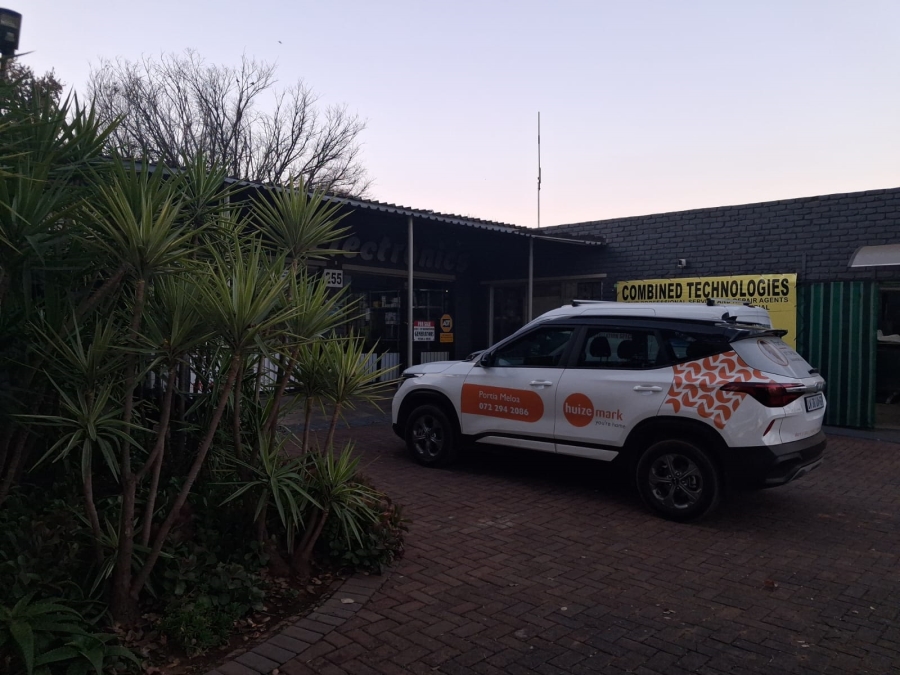 5 Bedroom Property for Sale in Three Rivers Gauteng
