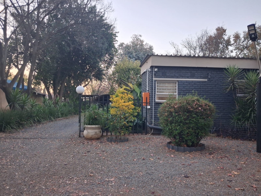 5 Bedroom Property for Sale in Three Rivers Gauteng