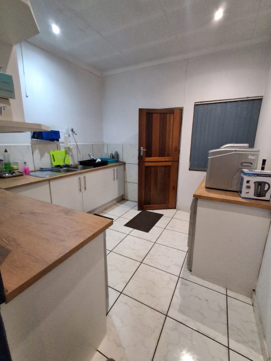 5 Bedroom Property for Sale in Three Rivers Gauteng