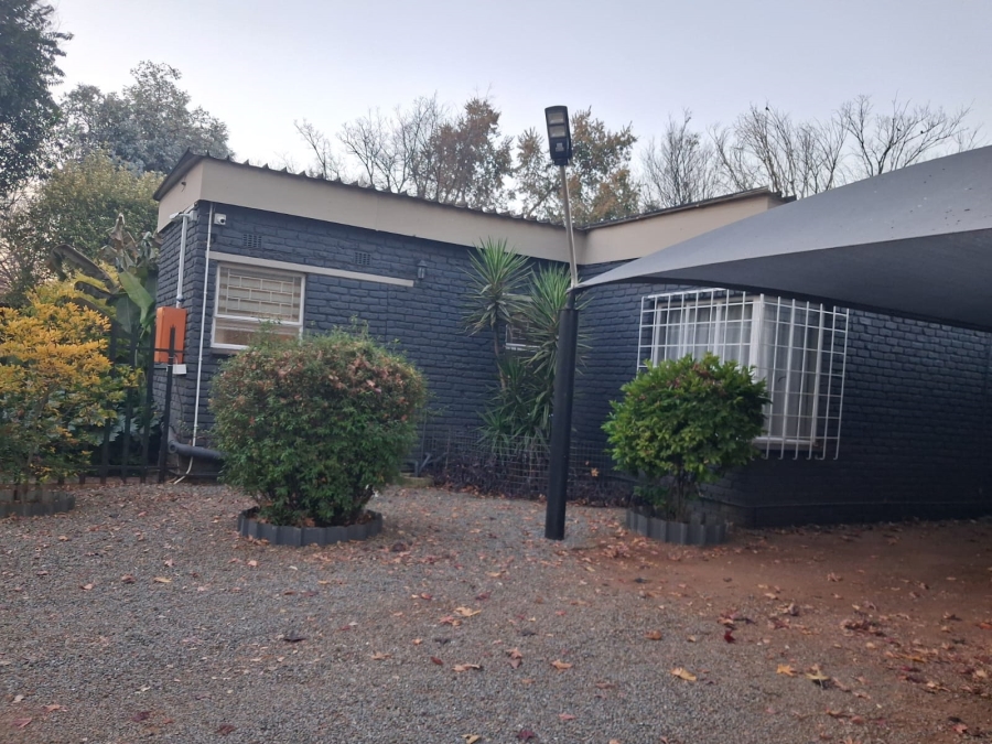 5 Bedroom Property for Sale in Three Rivers Gauteng
