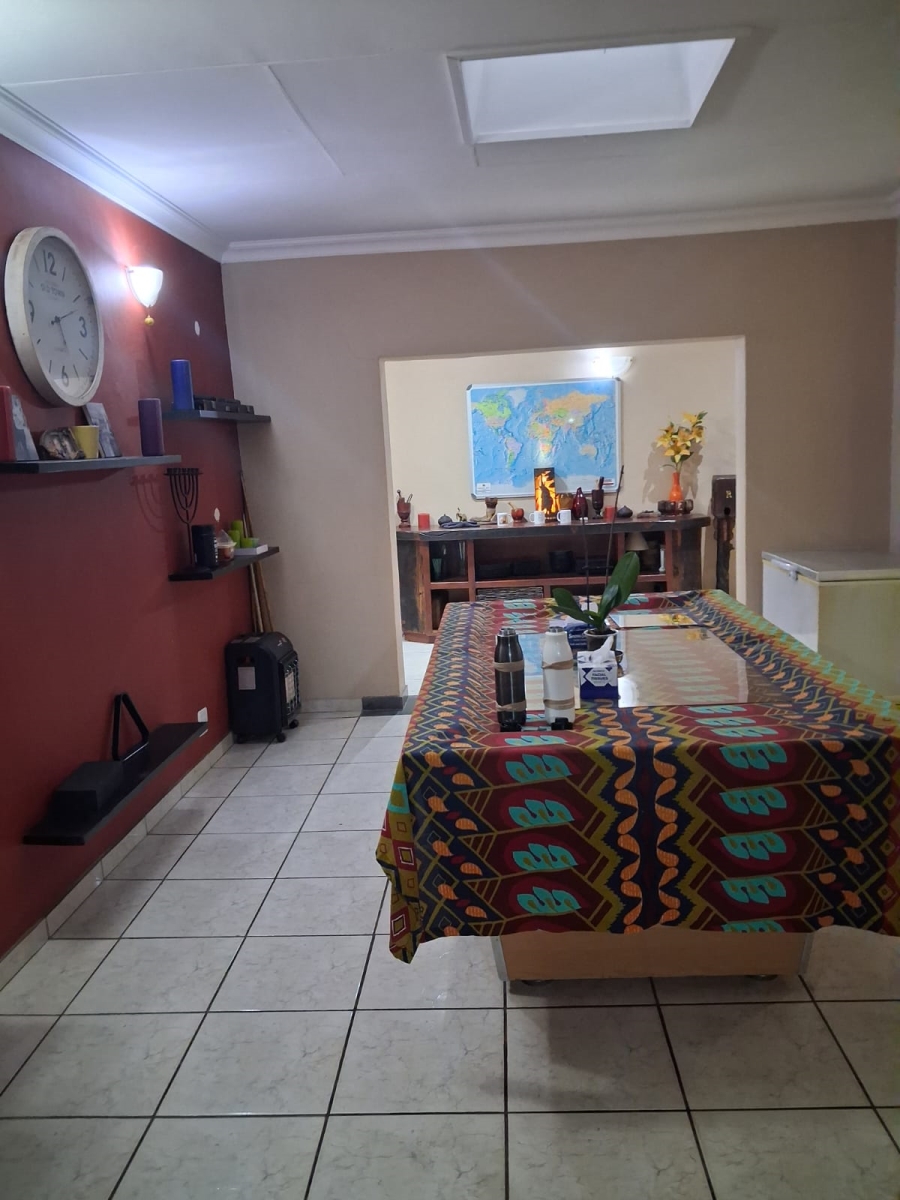 5 Bedroom Property for Sale in Three Rivers Gauteng