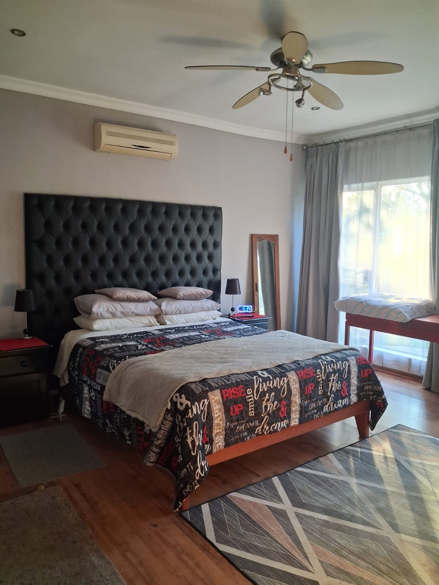 5 Bedroom Property for Sale in Three Rivers Gauteng