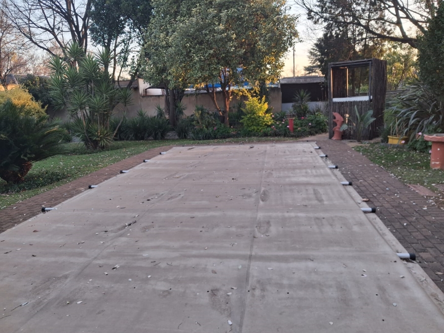 5 Bedroom Property for Sale in Three Rivers Gauteng