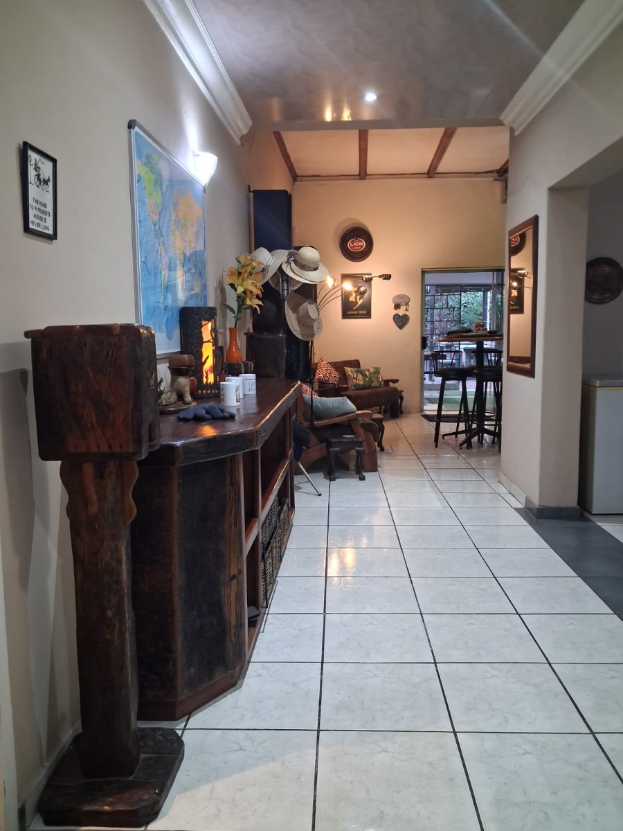 5 Bedroom Property for Sale in Three Rivers Gauteng