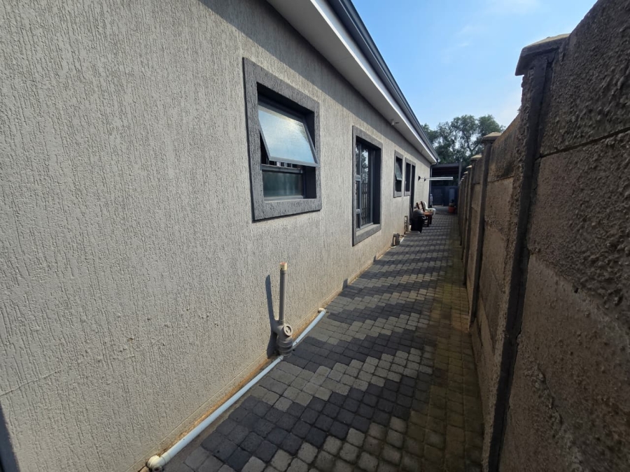 3 Bedroom Property for Sale in Riversdale Gauteng