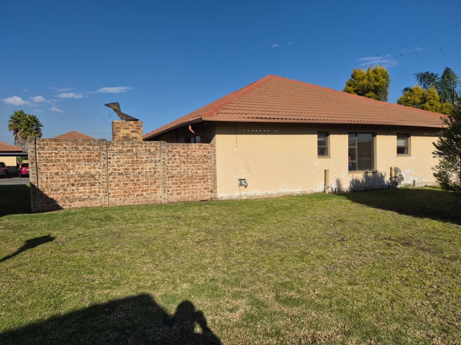 3 Bedroom Property for Sale in Parkrand Gauteng