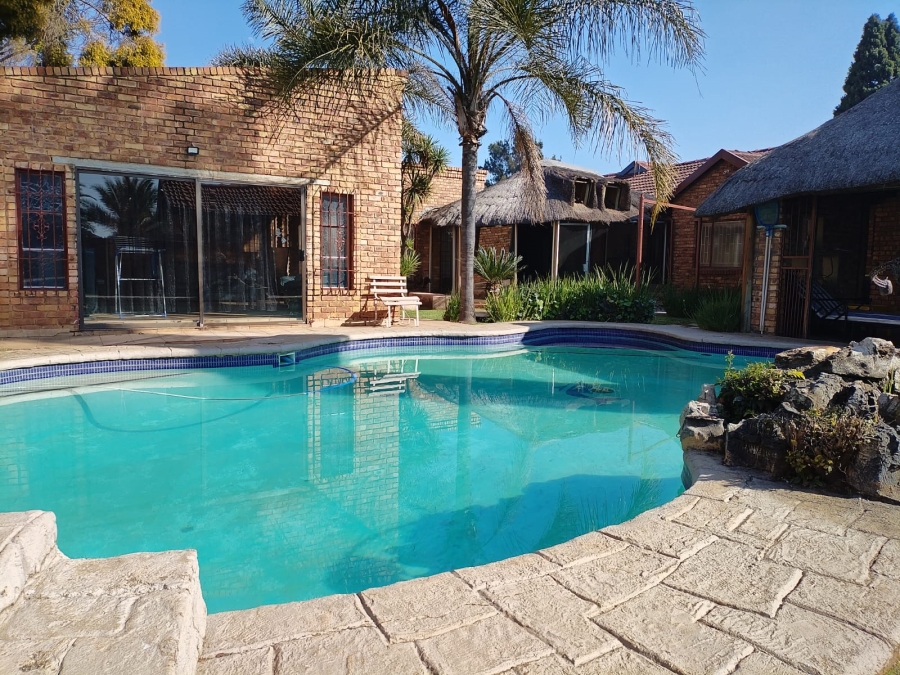 4 Bedroom Property for Sale in Bakerton Gauteng