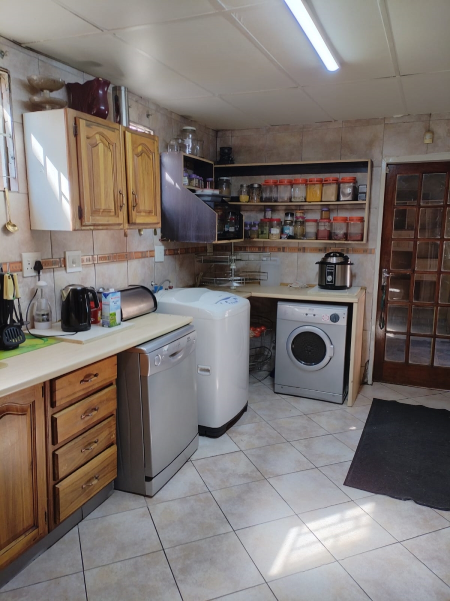 4 Bedroom Property for Sale in Bakerton Gauteng