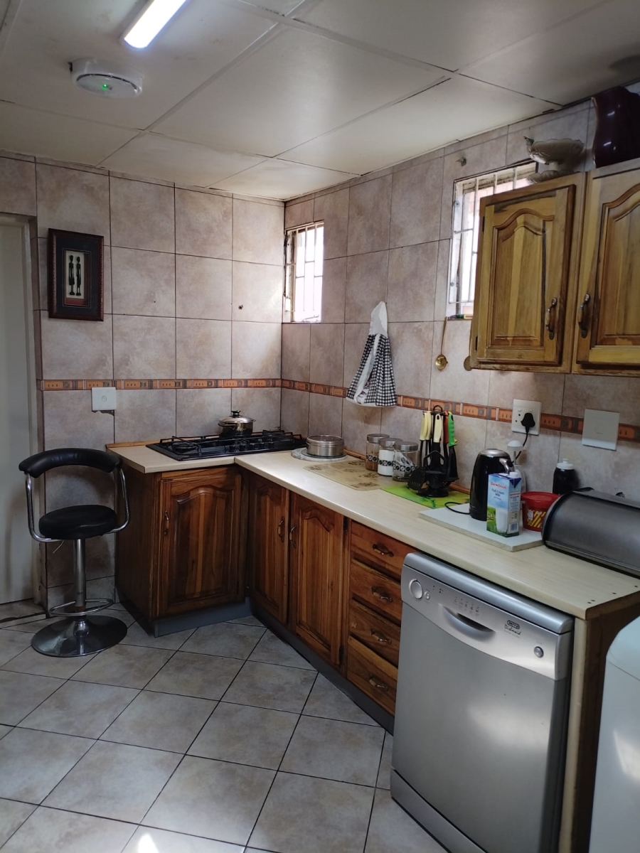 4 Bedroom Property for Sale in Bakerton Gauteng