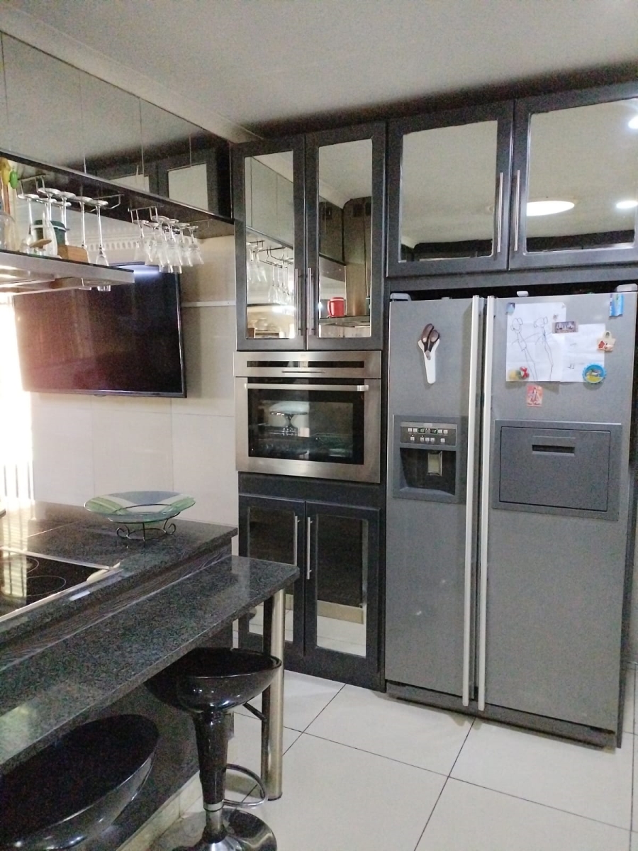 4 Bedroom Property for Sale in Bakerton Gauteng