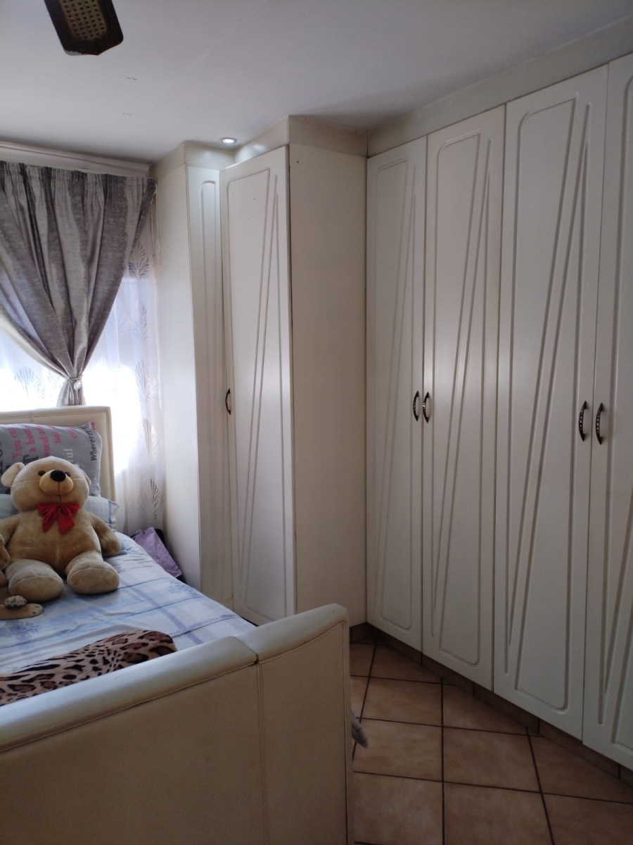 4 Bedroom Property for Sale in Bakerton Gauteng