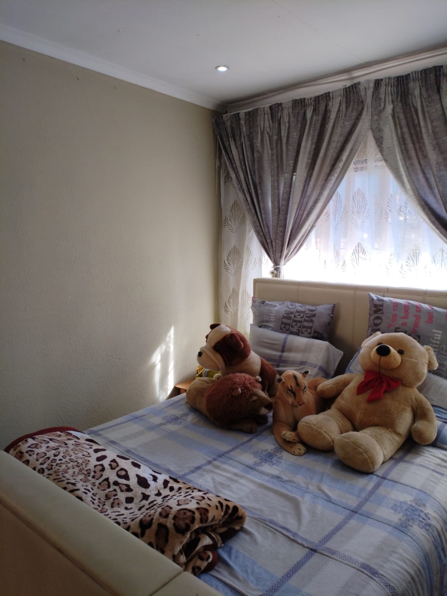 4 Bedroom Property for Sale in Bakerton Gauteng