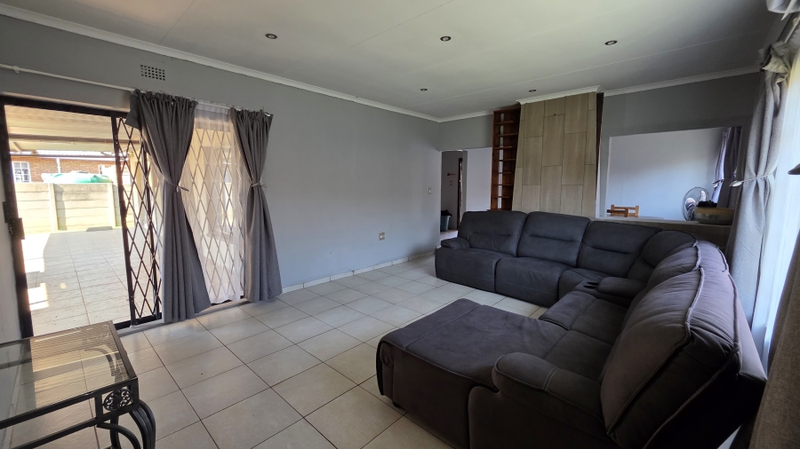 4 Bedroom Property for Sale in Ferryvale Gauteng