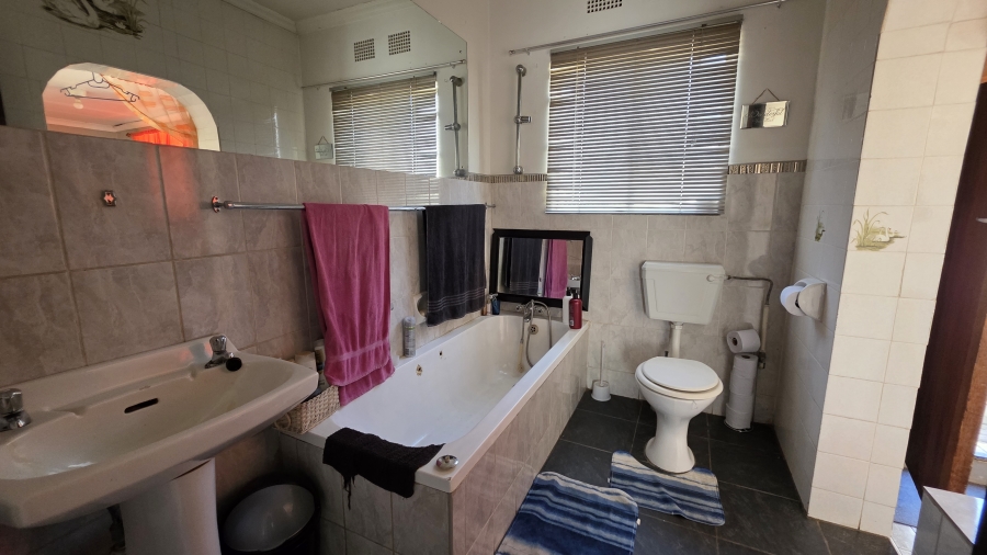 3 Bedroom Property for Sale in Ferryvale Gauteng