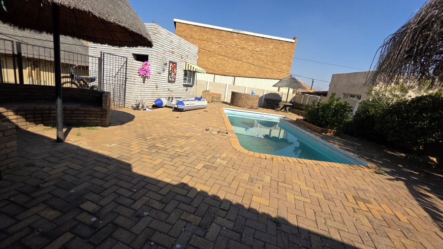 3 Bedroom Property for Sale in Ferryvale Gauteng