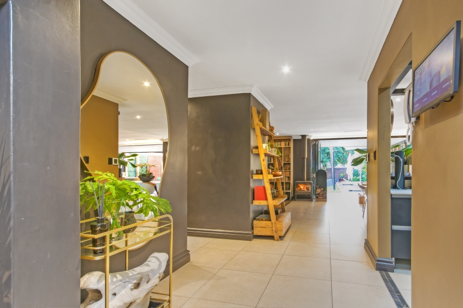 To Let 3 Bedroom Property for Rent in Sandown Estate Gauteng