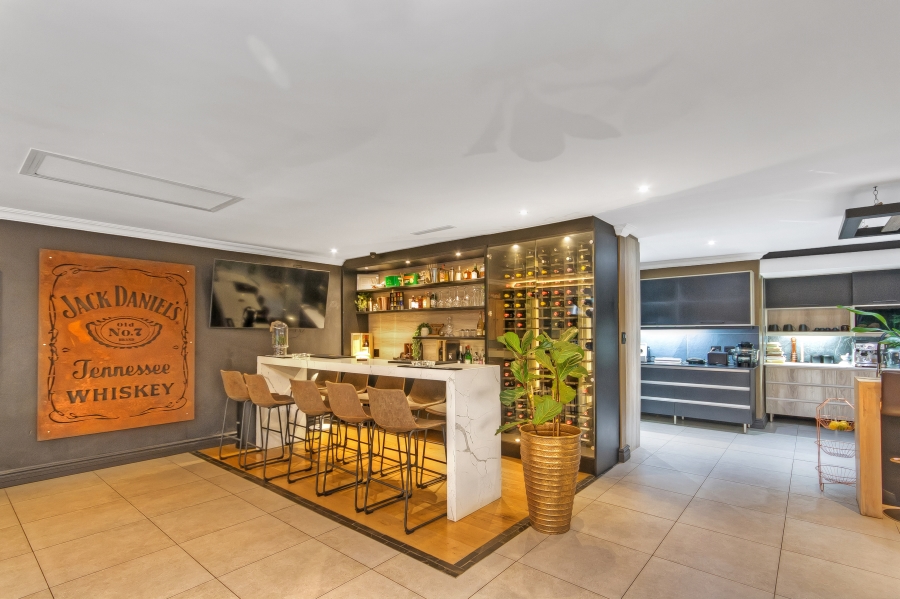 To Let 3 Bedroom Property for Rent in Sandown Estate Gauteng
