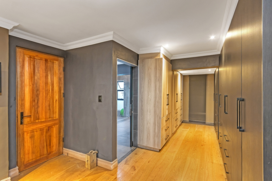 To Let 3 Bedroom Property for Rent in Sandown Estate Gauteng