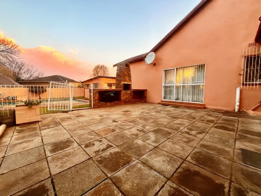 3 Bedroom Property for Sale in Brakpan Central Gauteng