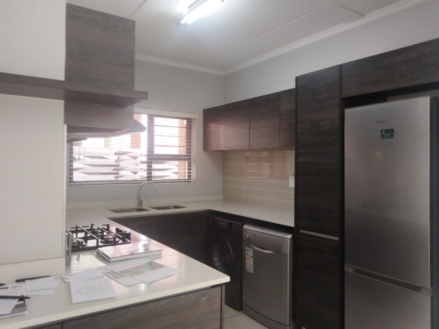 3 Bedroom Property for Sale in Greenstone Hill Gauteng