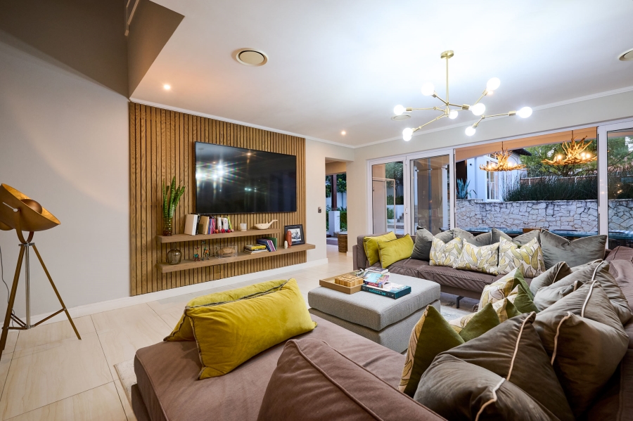 5 Bedroom Property for Sale in Waterfall Country Estate Gauteng