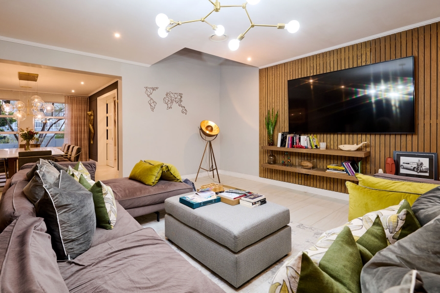 5 Bedroom Property for Sale in Waterfall Country Estate Gauteng