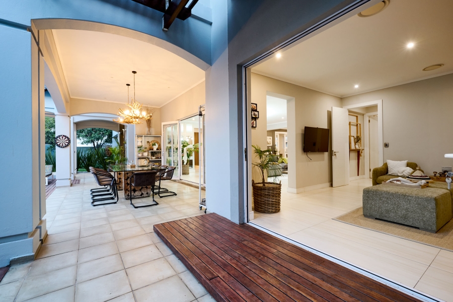 5 Bedroom Property for Sale in Waterfall Country Estate Gauteng