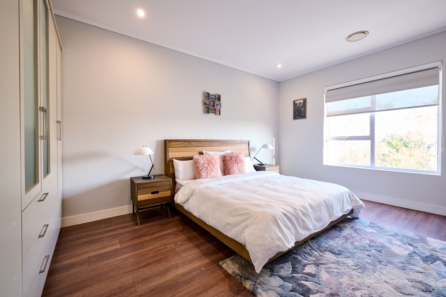 5 Bedroom Property for Sale in Waterfall Country Estate Gauteng