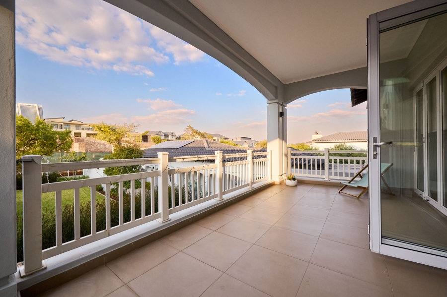5 Bedroom Property for Sale in Waterfall Country Estate Gauteng