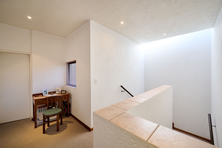 2 Bedroom Property for Sale in Halfway Gardens Gauteng