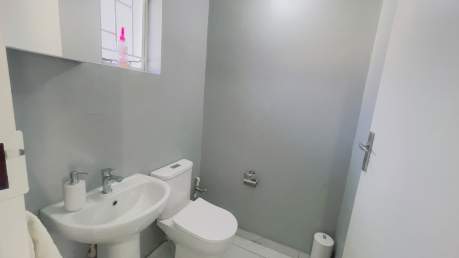 To Let 3 Bedroom Property for Rent in Aston Manor Gauteng