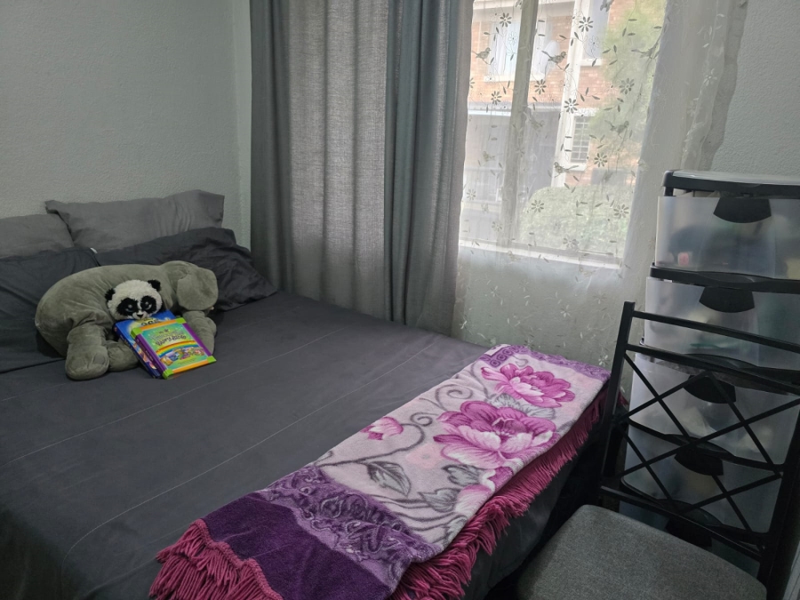 2 Bedroom Property for Sale in La Montagne Gauteng