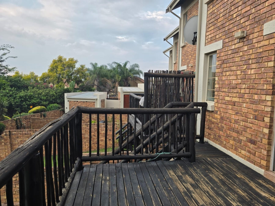 2 Bedroom Property for Sale in La Montagne Gauteng